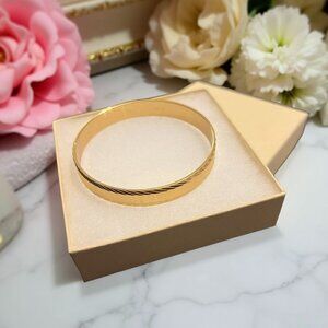 Vintage | Gold Tone | Monet | Bangle Bracelet